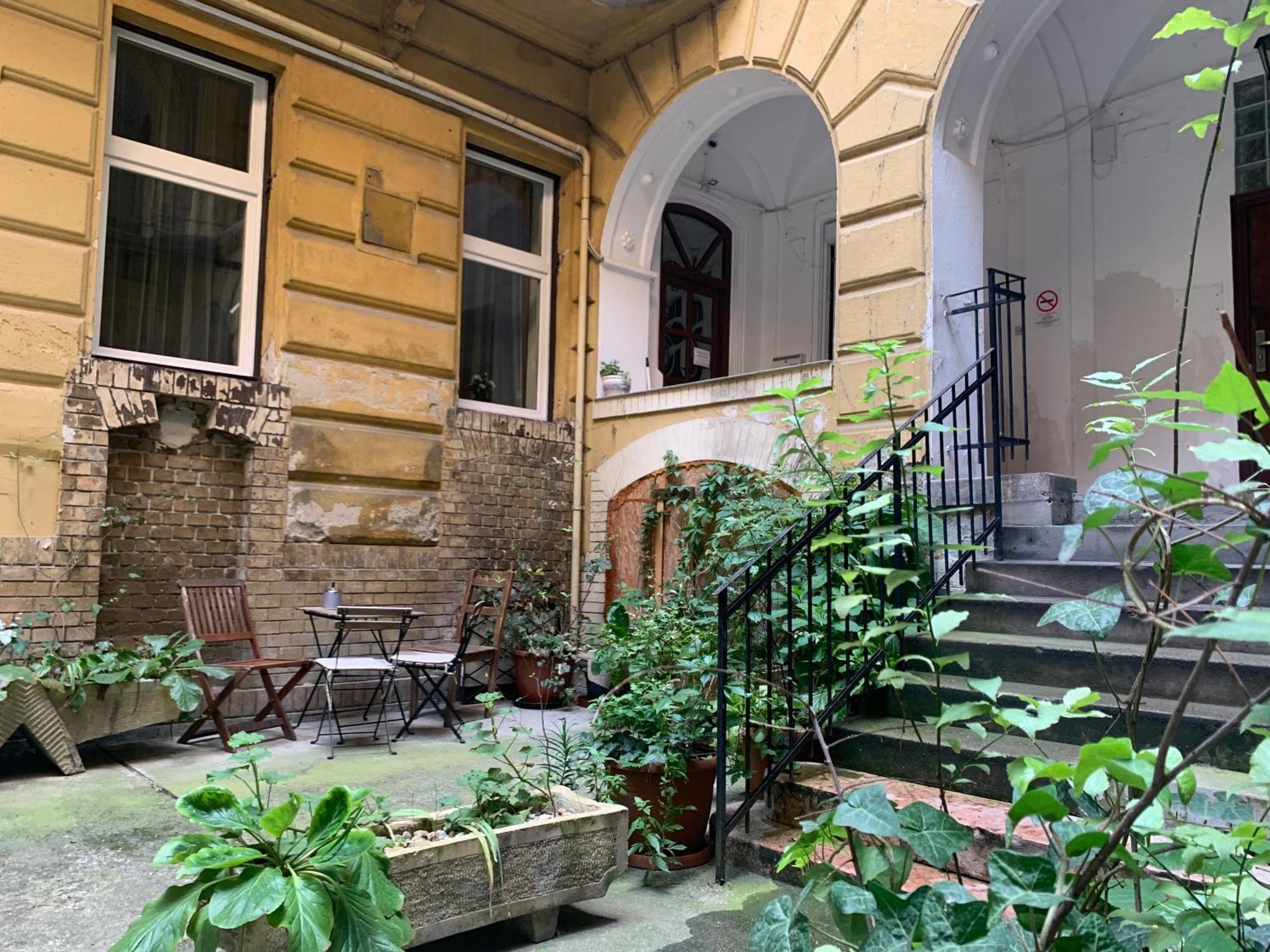 Small Cosy Apartment Near The Famous Westend City Center Budapest Esterno foto